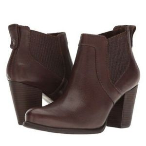 UGG Cobie II size 7.5